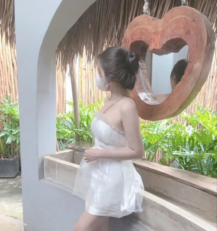 Gái Xinh Mặc Đồ Hở: Bộ Sưu Tập Hình Ảnh Quyến Rũ 10