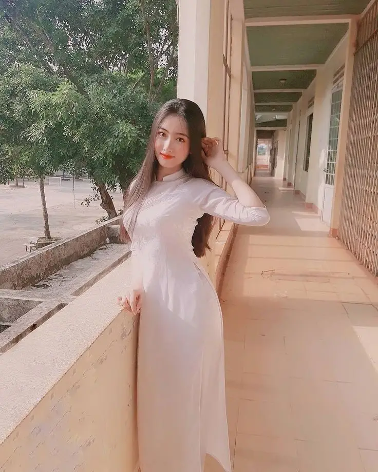 Gái Xinh Mặc Đồ Hở: Bộ Sưu Tập Hình Ảnh Quyến Rũ 43