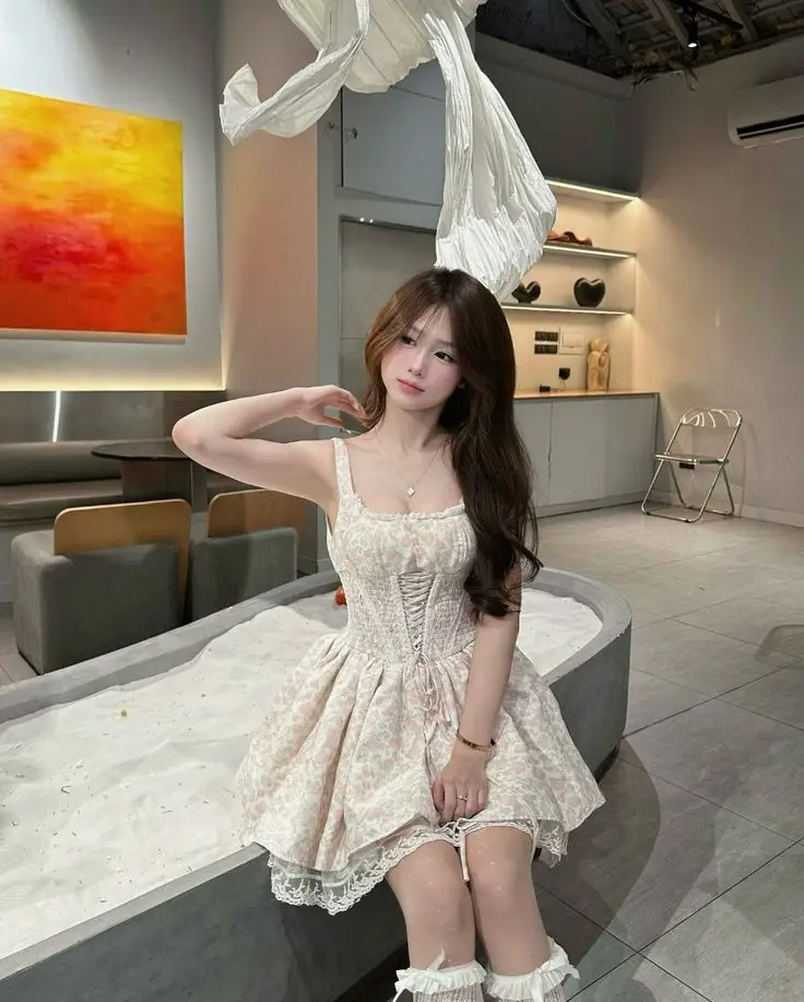 Gái Xinh Mặc Đồ Hở: Bộ Sưu Tập Hình Ảnh Quyến Rũ 62