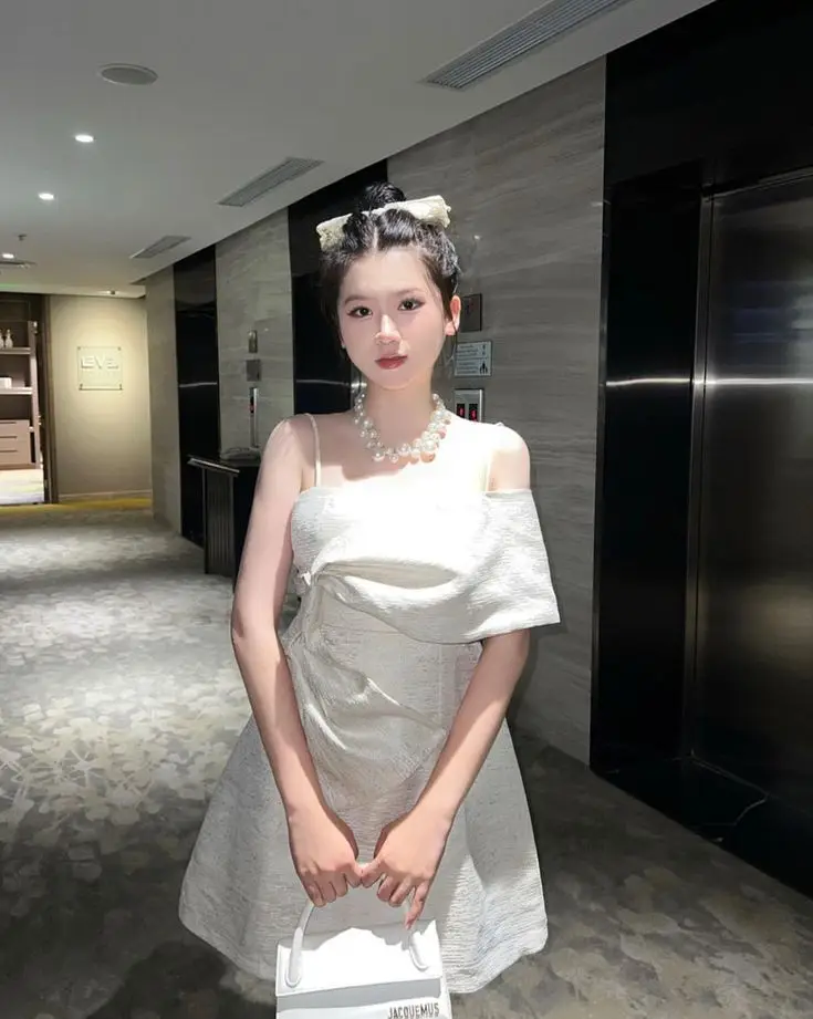 Gái Xinh Mặc Váy Trắng Ngắn - Hình Ảnh Đẹp Nhất 4