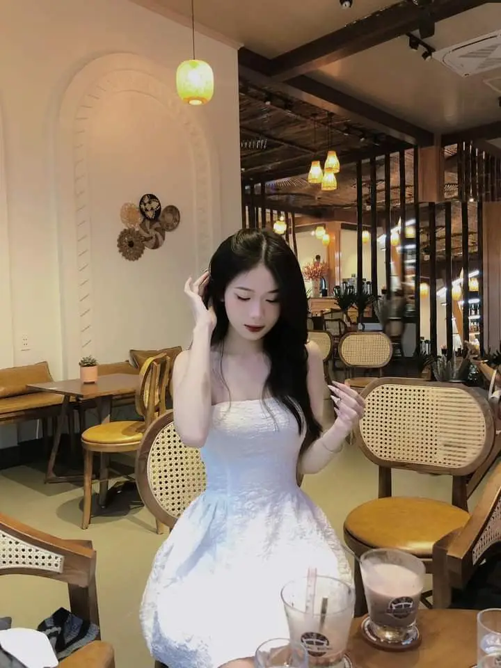 Gái Xinh Mặc Váy Trắng Ngắn - Hình Ảnh Đẹp Nhất 51