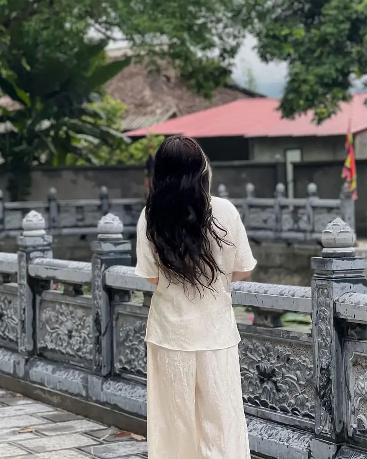 Gái Xinh Tóc Dài Che Mặt: Bộ Sưu Tập Ảnh Đẹp 38