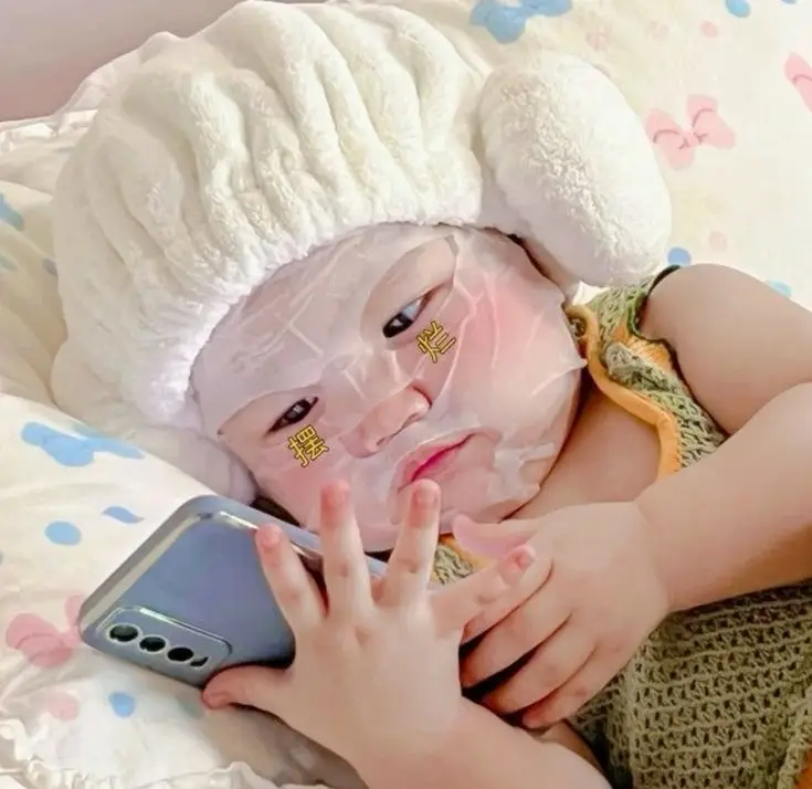 Hình Ảnh Bé Gái Dễ Thương - Bộ Ảnh Ngộ Nghĩnh 22