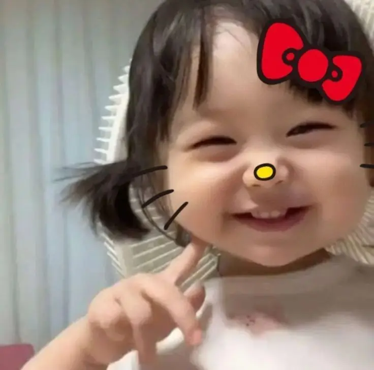Hình Ảnh Bé Gái Dễ Thương - Bộ Ảnh Ngộ Nghĩnh 34