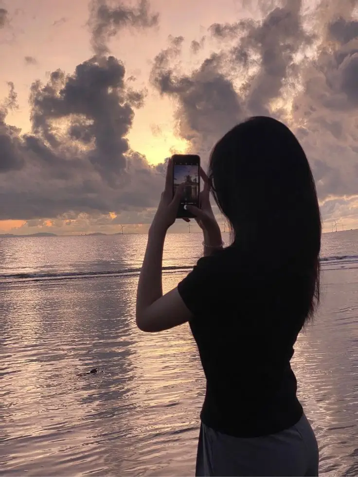 Hình Ảnh Cô Gái Che Mặt Độc Đáo 3