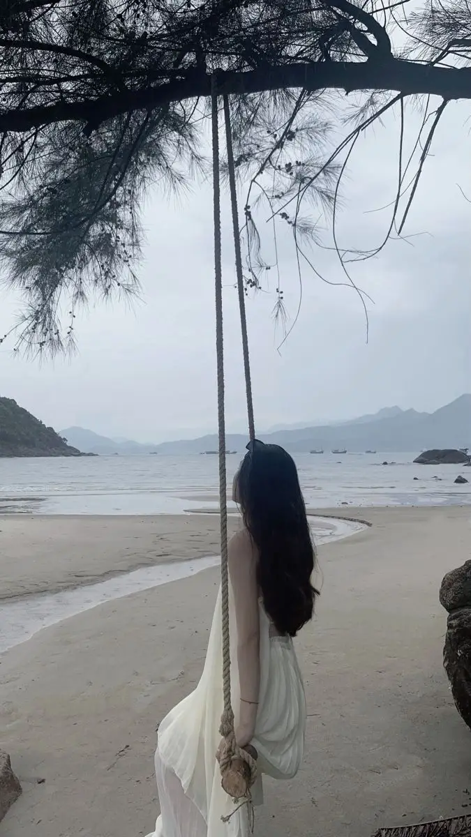 Hình Ảnh Cô Gái Che Mặt Độc Đáo 25