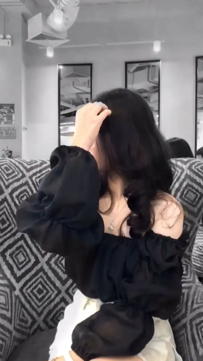 Hình Ảnh Cô Gái Che Mặt Độc Đáo 58