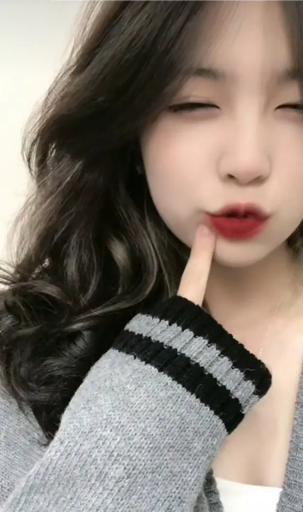 Hình Ảnh Con Gái Cute Nổi Bật 7