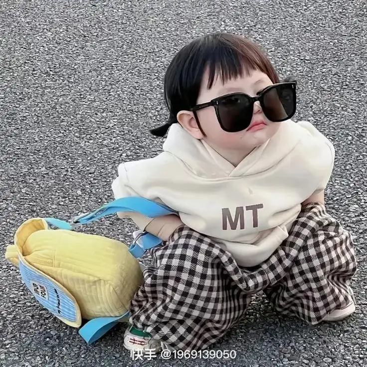 Hình Bé Gái Đáng Yêu - Kho Khoảnh Khắc Ngọt Ngào 61
