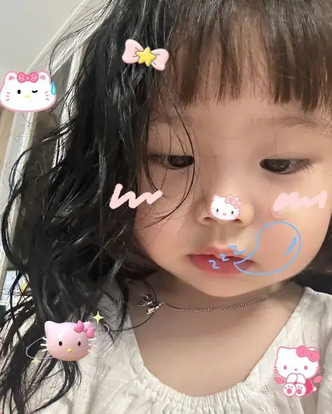 Hình Bé Gái Đáng Yêu - Kho Khoảnh Khắc Ngọt Ngào 75