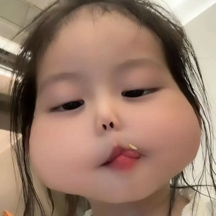 Hình Em Bé Gái Dễ Thương - Nụ Cười Tỏa Nắng 65