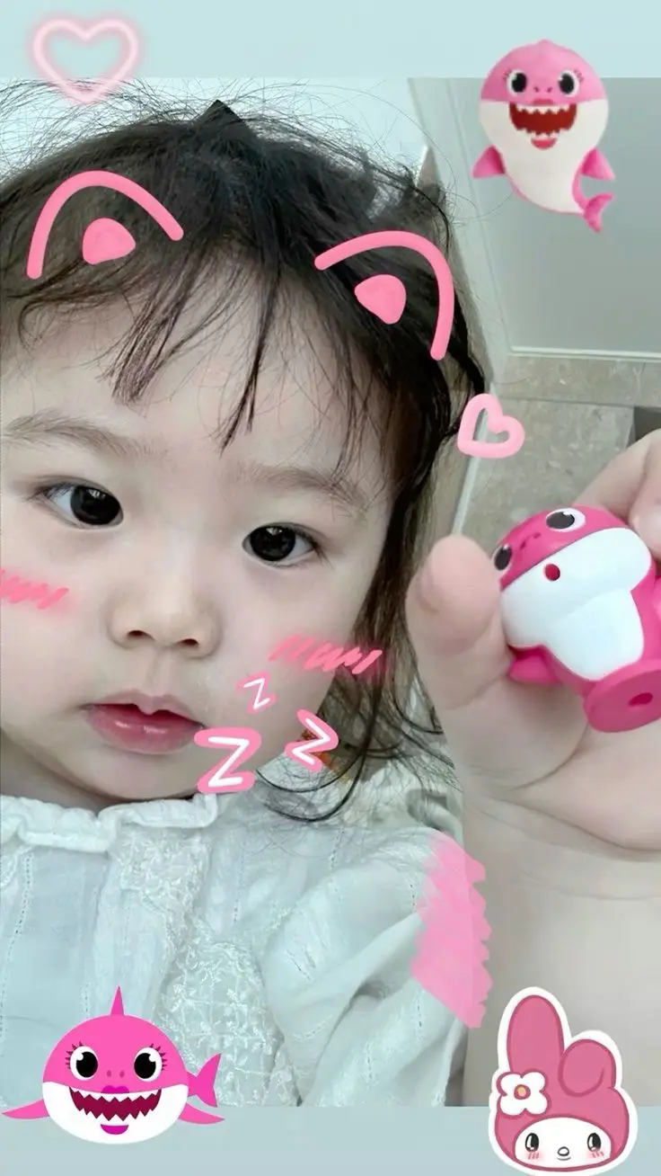 Hình Em Bé Gái Dễ Thương - Nụ Cười Tỏa Nắng 70