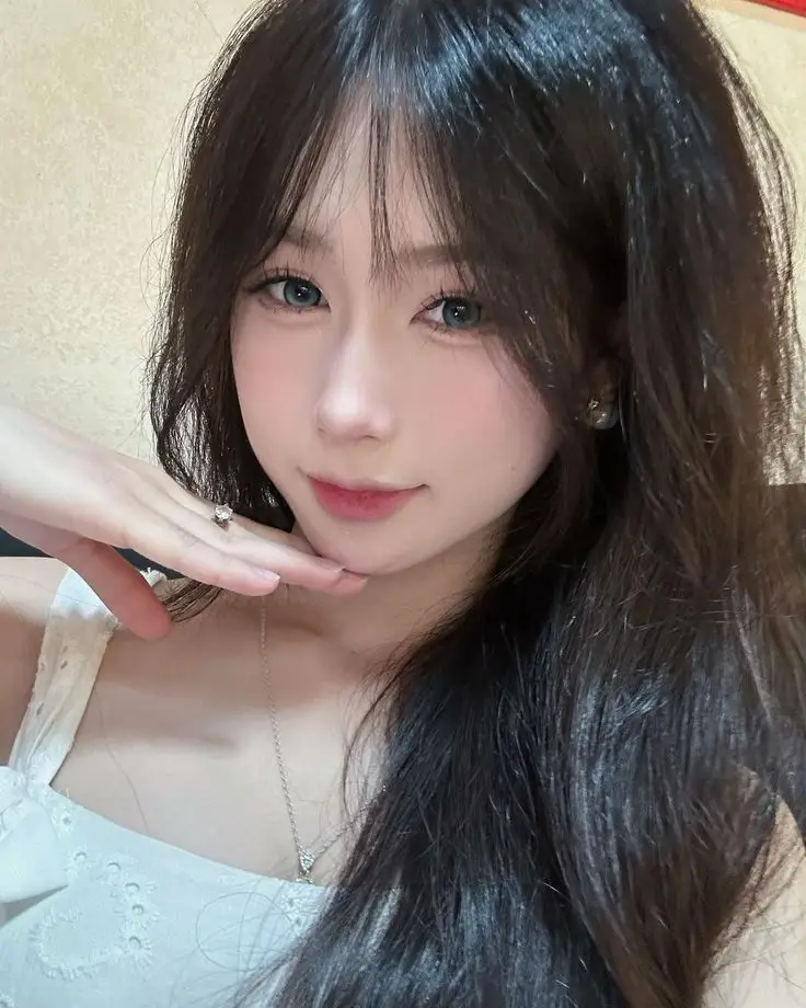Hình Gái Xinh Hàn Quốc Duyên Dáng 17
