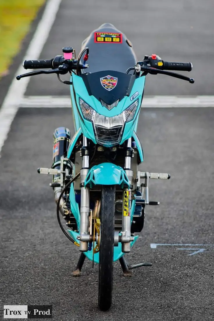 Hình nền Exciter 150 độ kiểng ấn tượng cho biker 64