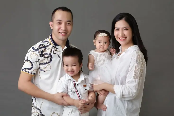 Hình nền gia đình 4 người đẹp và ý nghĩa 17