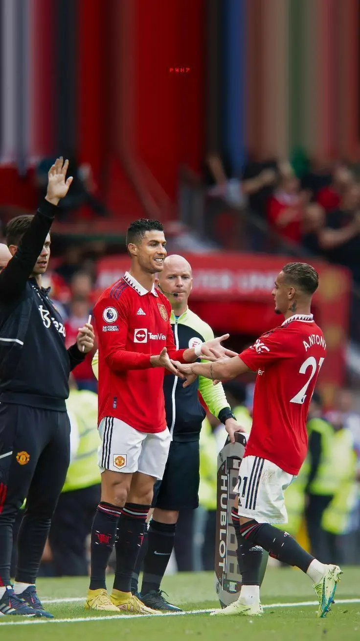 Hình nền điện thoại Ronaldo - Ảnh nền cuốn hút dành cho fan hâm mộ 29