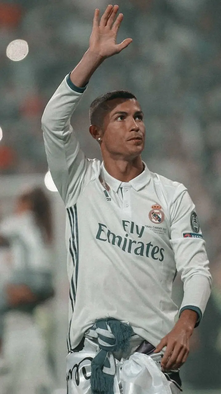 Hình nền điện thoại Ronaldo - Ảnh nền cuốn hút dành cho fan hâm mộ 31