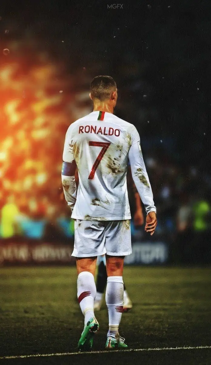 Hình nền điện thoại Ronaldo - Ảnh nền cuốn hút dành cho fan hâm mộ 50