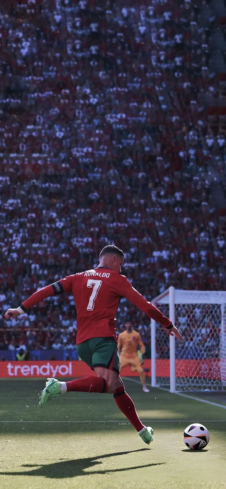 Hình nền Ronaldo đẹp nhất cho những người yêu bóng đá 25