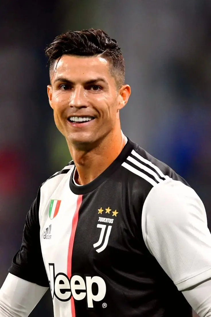 Hình nền Ronaldo đẹp nhất cho những người yêu bóng đá 26