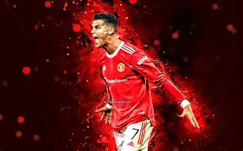 Hình nền Ronaldo MU 4K - Niềm đam mê bóng đá mãnh liệt 1