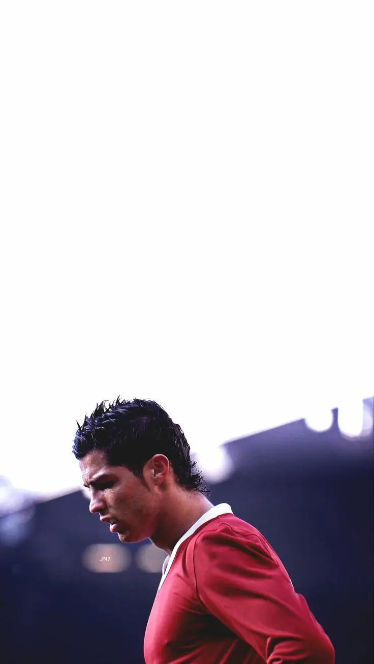 Hình nền Ronaldo MU 4K - Niềm đam mê bóng đá mãnh liệt 17