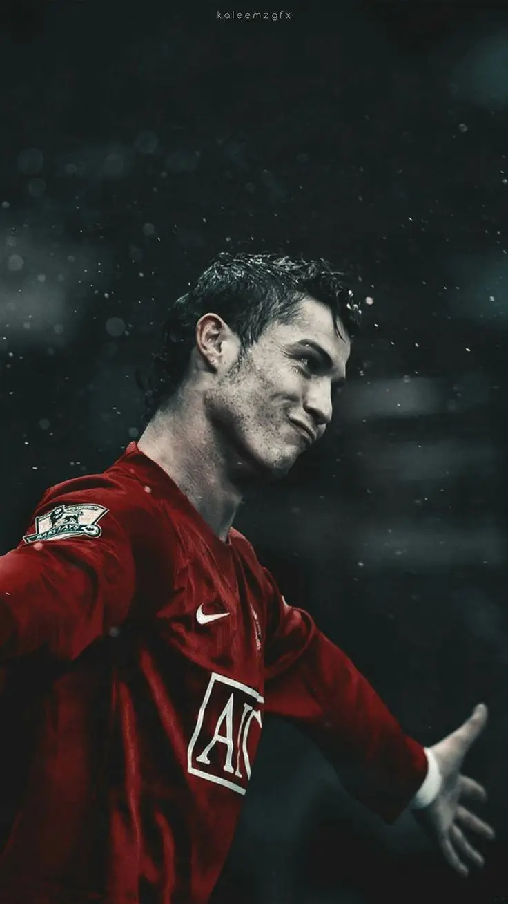 Hình nền Ronaldo MU 4K - Niềm đam mê bóng đá mãnh liệt 30
