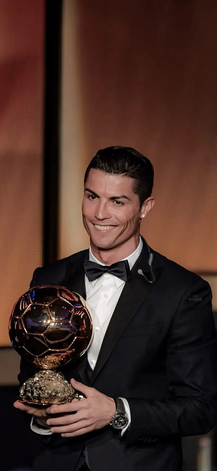 Hình nền Ronaldo MU 4K - Niềm đam mê bóng đá mãnh liệt 42