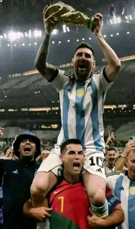 Hình nền Ronaldo và Messi - Cuộc chiến không bao giờ kết thúc 48