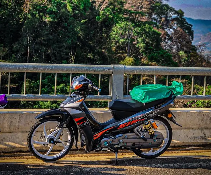 Hình nền xe Sirius độ kiểng đẹp mắt cho điện thoại 30