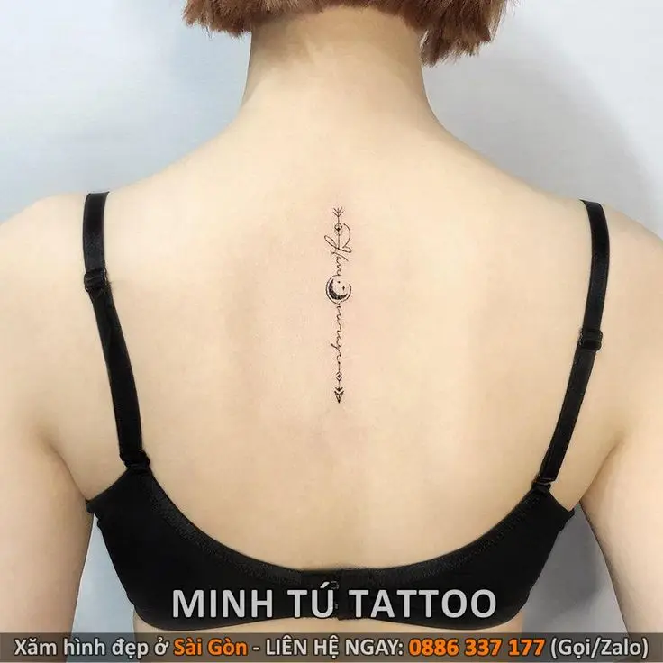 Hình Xăm Chữ Dọc Sống Lưng Nữ: Một Tuyệt Tác Nghệ Thuật Đầy Ý Nghĩa 63