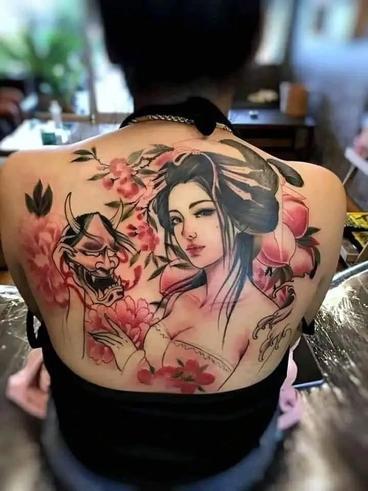 Hình xăm cô gái nhật sau lưng: Nghệ thuật xăm độc đáo và ý nghĩa 37
