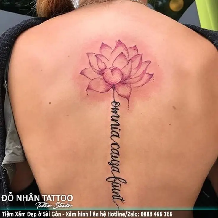 Hình Xăm Dọc Sống Lưng Nữ - Ý Nghĩa Về Sự Quyến Rũ và Mạnh Mẽ 60