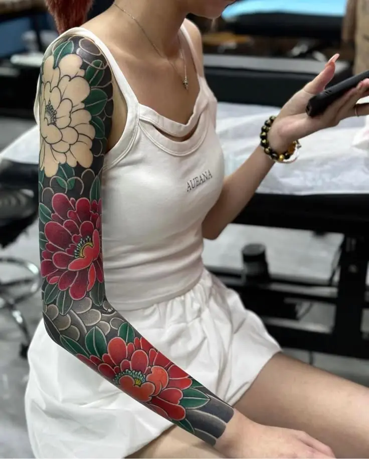 Hình Xăm Full Chân Nữ: Lựa Chọn Hoàn Hảo Cho Phái Đẹp 7