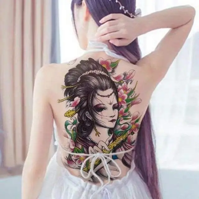 Hình Xăm Full Lưng Nữ Ý Nghĩa - Từ Cảm Hứng Đến Tác Phẩm Nghệ Thuật 39