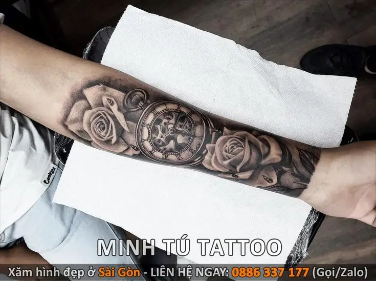 Hình xăm hoa hồng ở tay nam: Từ biểu tượng đến phong cách 31