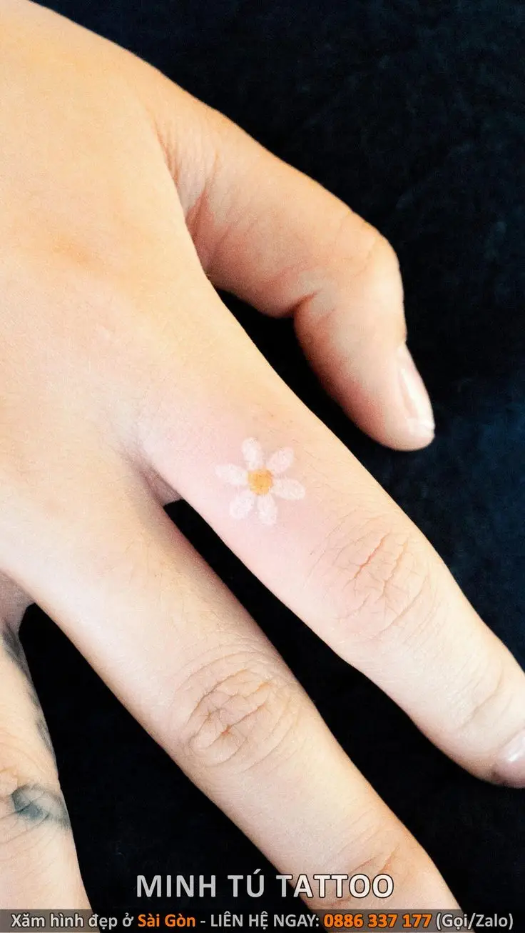Hình Xăm Mini Ở Ngón Tay - Xu Hướng Hình Xăm Nhỏ Gọn 30
