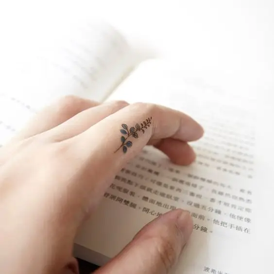Hình Xăm Mini Ở Ngón Tay - Xu Hướng Hình Xăm Nhỏ Gọn 65