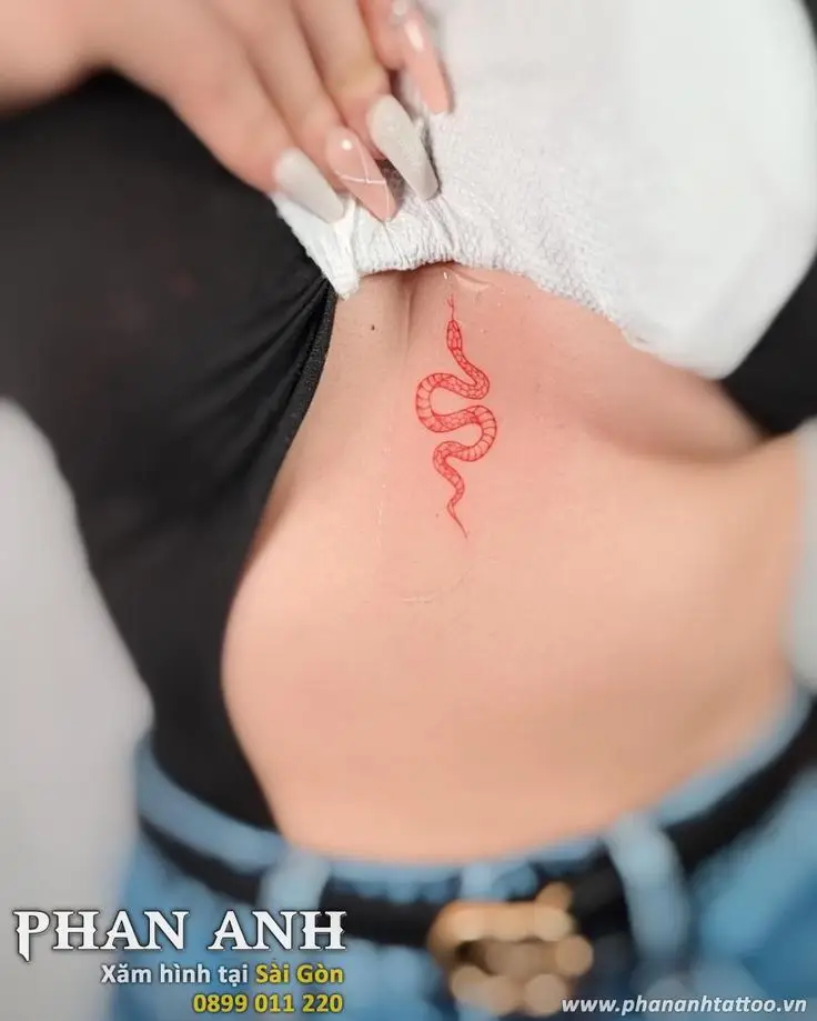 Hình Xăm Ngực Cho Nữ - Những Mẫu Thiết Kế Đẹp Và Ý Nghĩa 16