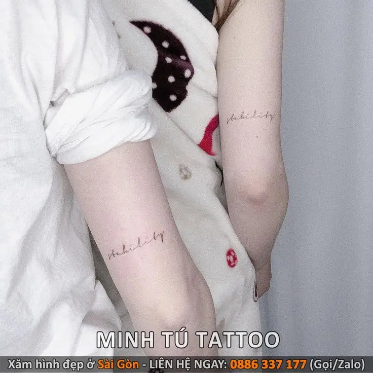 Hình xăm ở bắp tay nữ mini - Sự tinh tế trong từng chi tiết 32