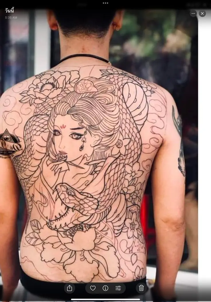Hình Xăm Rắn Hổ Mang Full Lưng - Sự Huyền Bí Và Quyền Năng 10