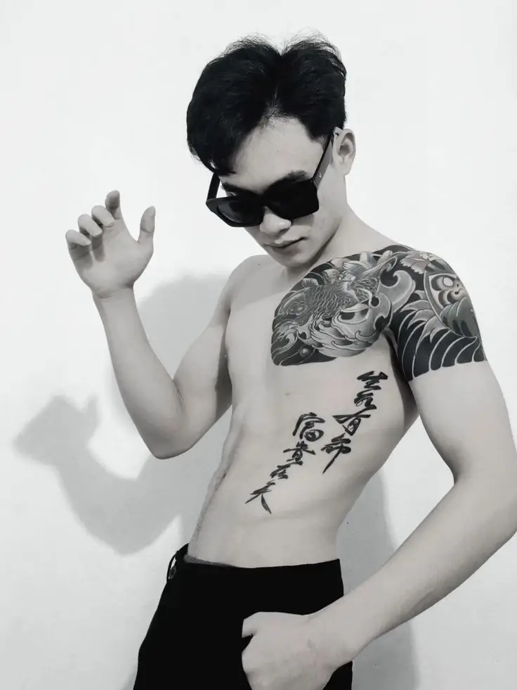 Hình Xăm Vai Nam Chất - Phong Cách Nam Tính Đầy Ngầu 62