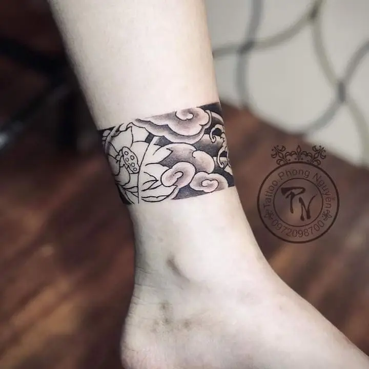 Ý nghĩa và mẫu hình xăm vòng chân nhật cổ 43