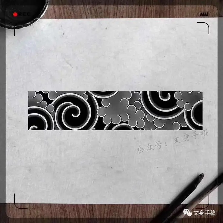 Hình xăm vòng cổ chân - Phong cách nữ tính 27