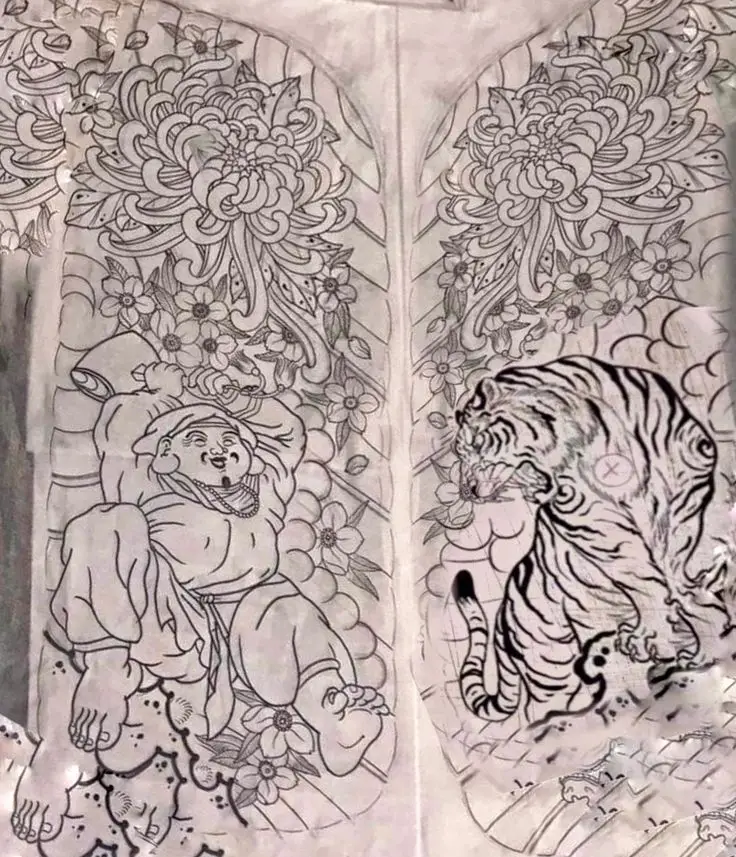 Khung Hình Xăm Nửa Bụng - Sáng Tạo Nghệ Thuật Trên Cơ Thể 44