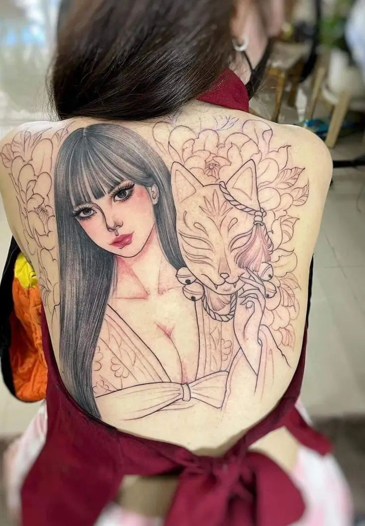 Mẫu Hình Xăm Full Lưng Nữ - Sự Kết Hợp Giữa Đẹp và Nghệ Thuật 13