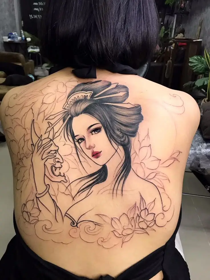 Mẫu Hình Xăm Full Lưng Nữ - Sự Kết Hợp Giữa Đẹp và Nghệ Thuật 22