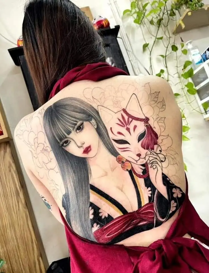 Mẫu Hình Xăm Full Lưng Nữ - Sự Kết Hợp Giữa Đẹp và Nghệ Thuật 51