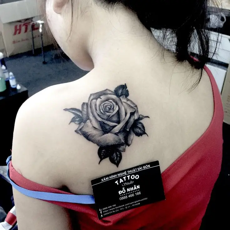 Ý Tưởng Xăm Hoa Tại Đùi Dành Cho Nữ - Xu Hướng Thời Trang Mới 15
